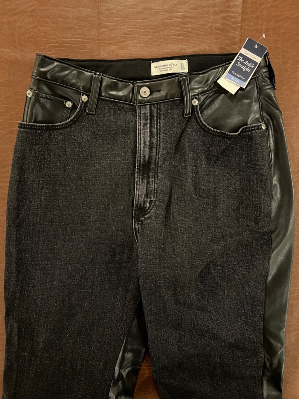 NWT Abercrombie & Fitch Curve Love The Ankle Straight Women’s Pants - 31 / 12R
